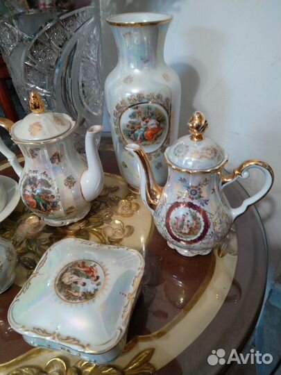 Вазы, чайники, сливочник, шкатулки, Мадонна, гдр