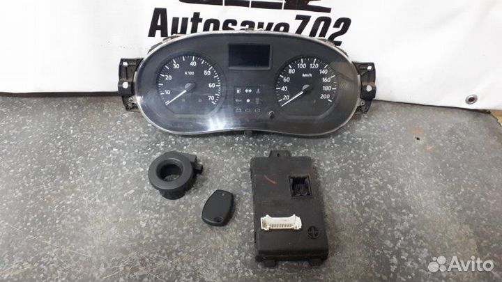 Щиток приборов Renault Logan LS0G K7M 2009