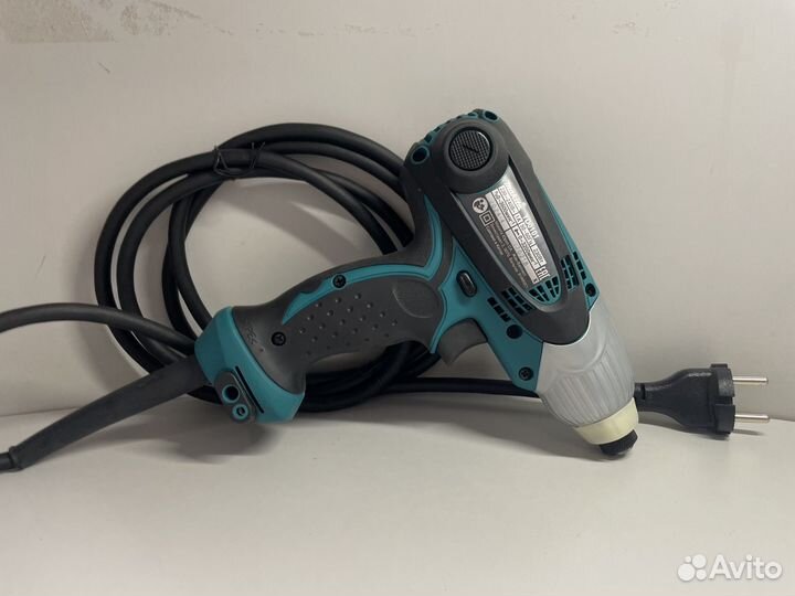 Винтоверт makita TD0101