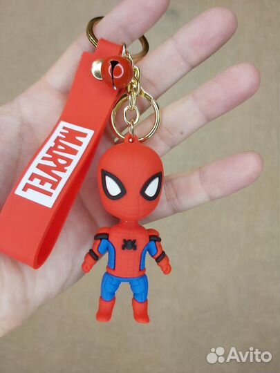 Брелок для ключей на рюкзак человек паук marvel