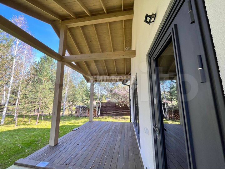 Коттедж 101,8 м² на участке 7,9 сот.