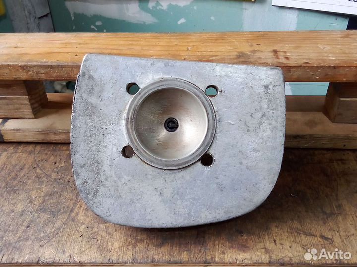 Правая головка цилиндра мотоцикла Иж Юпитер 2