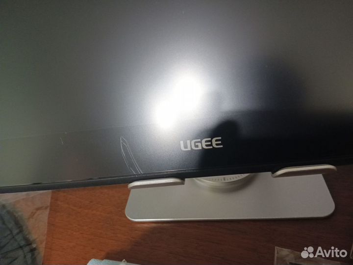 Графический планшет с экраном Ugee 1200U 11.9