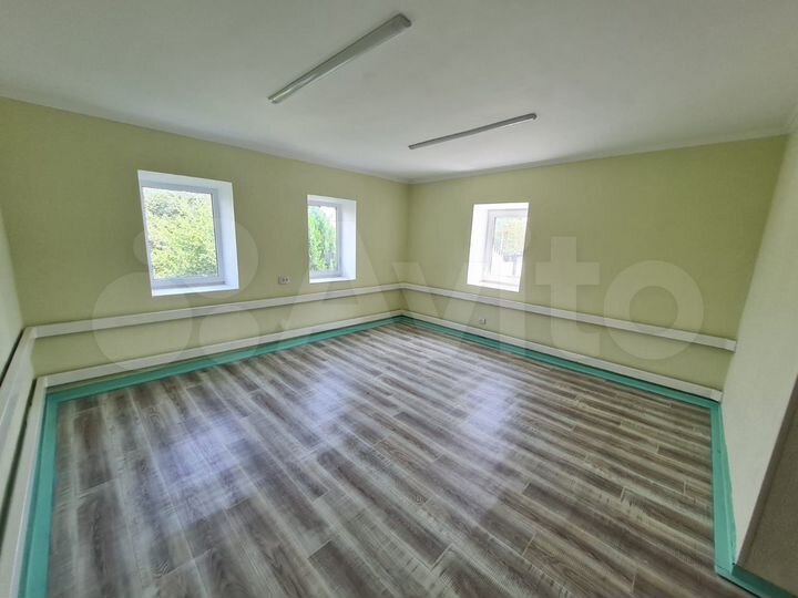 Дом 32 м² на участке 7 сот.