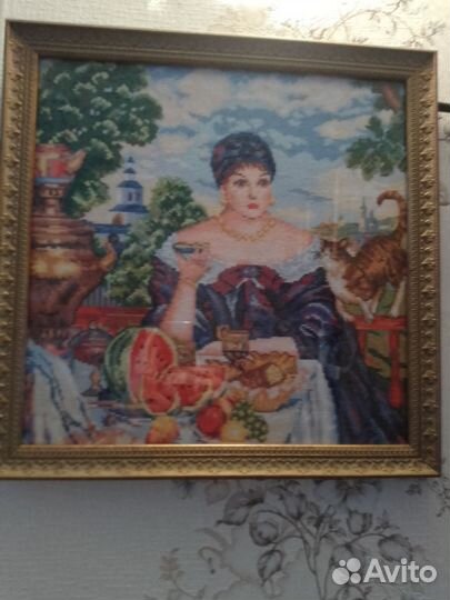 Картина вышита крестом, купчиха