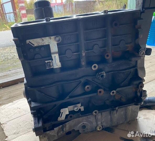 Дизельный двигатель на Шаран 2008г