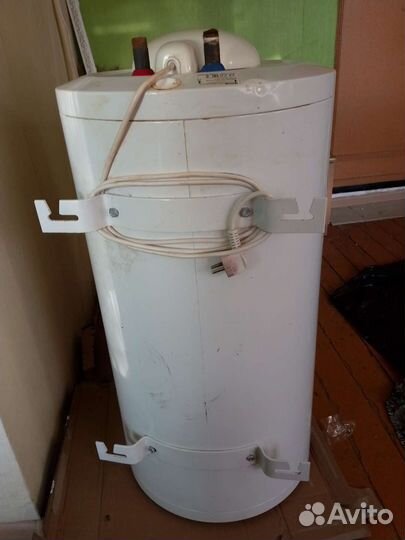 Продам бойлер б/у 100литров