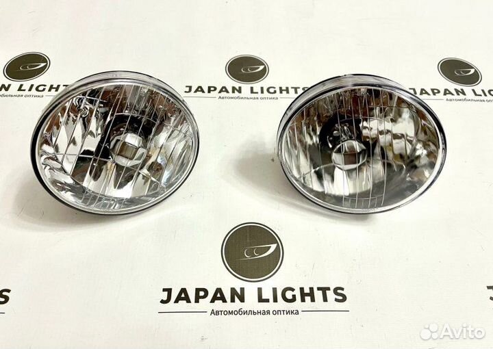 Туманки в бампер передние Toyota