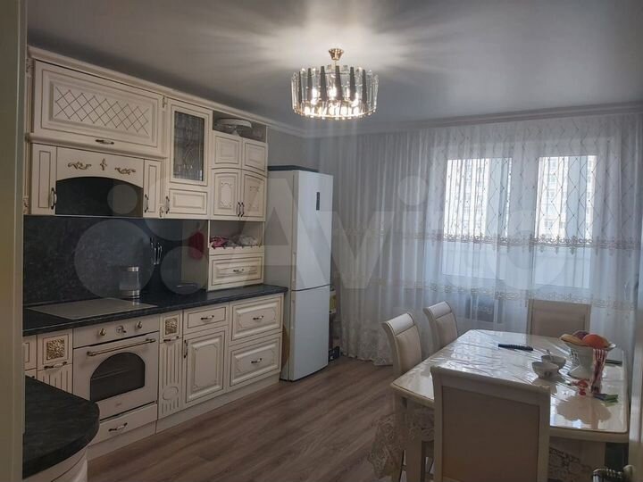 3-к. квартира, 89 м², 4/16 эт.