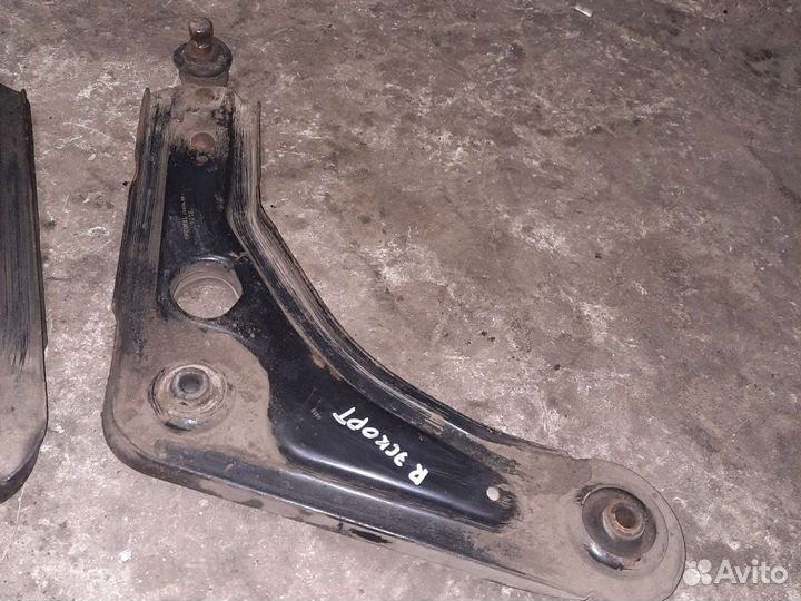 Рычаг подвески левый ford escort clx