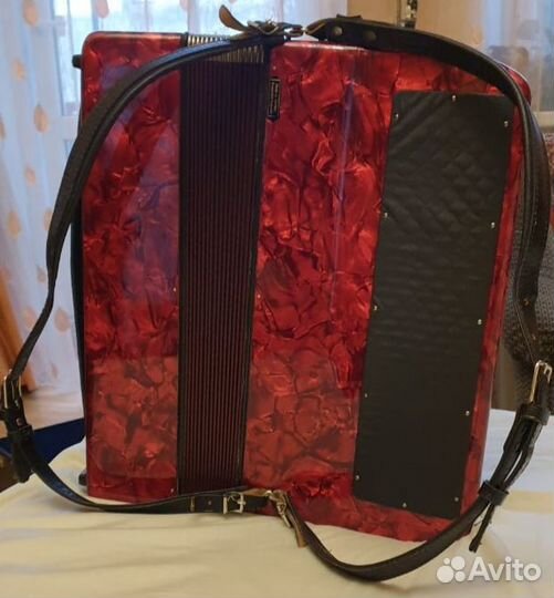 Баян Royalstandard Romance состояние новый