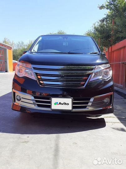 Nissan Serena, 2015