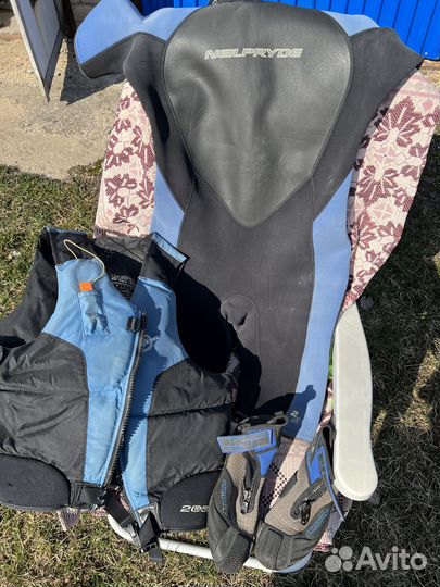 Гидрокостюм