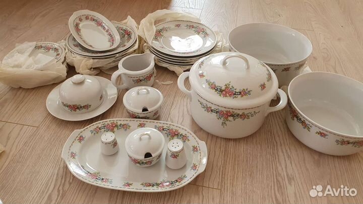 Сервиз Henneberg Porzellan1777