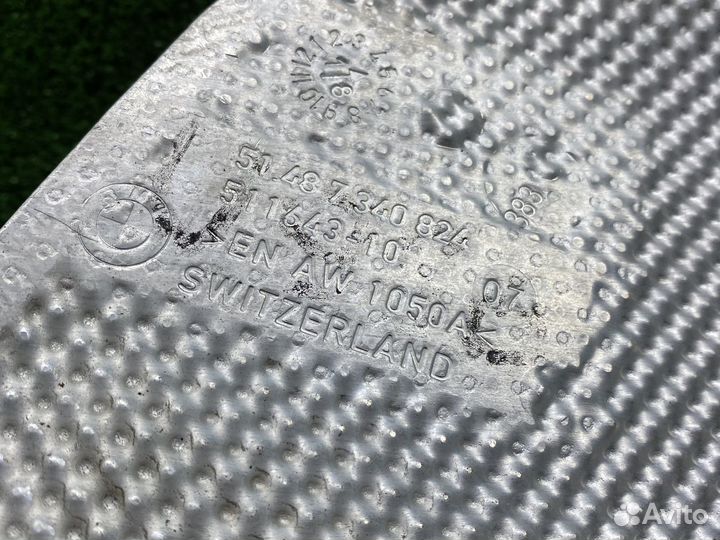 Теплоизоляция глушителя правая BMW G30 F90 M5