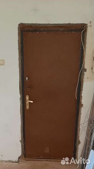 Металлическая дверь бу