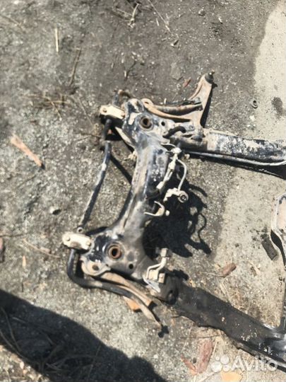 Подрамник Mitsubishi RVR