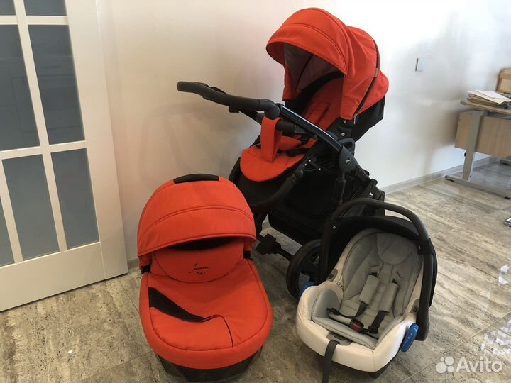 Детская коляска 3 в 1