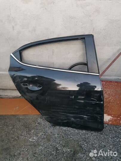 Дверь от mazda