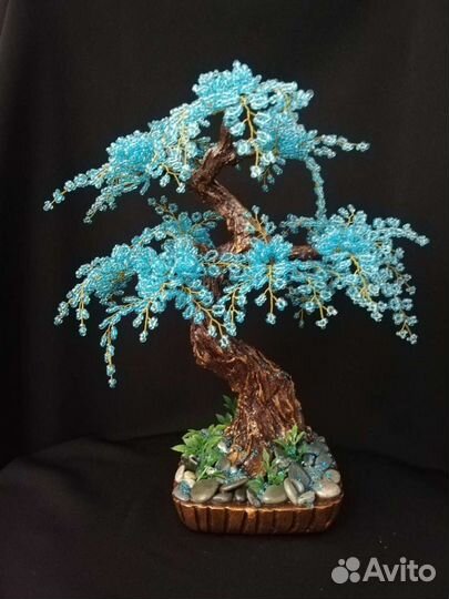 Бонсай из бисера голубого цвета ручной работы