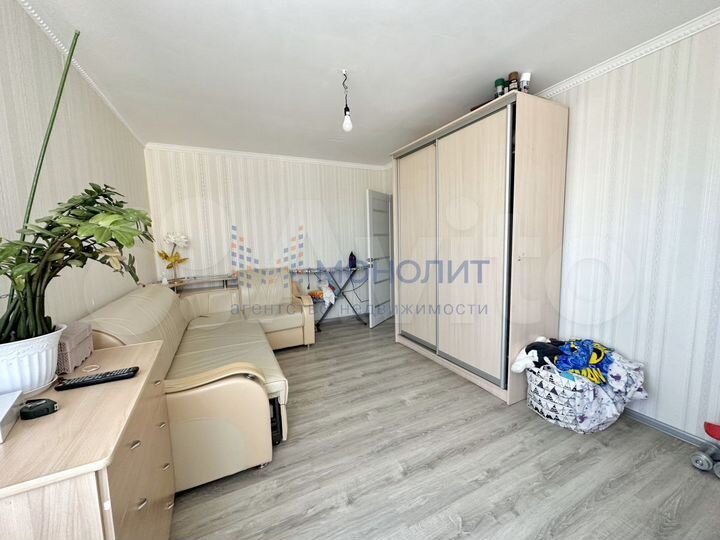 2-к. квартира, 50 м², 6/9 эт.