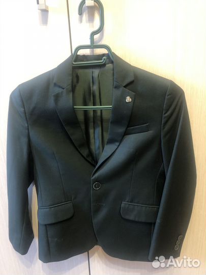 Пиджак зеленый для первоклассника