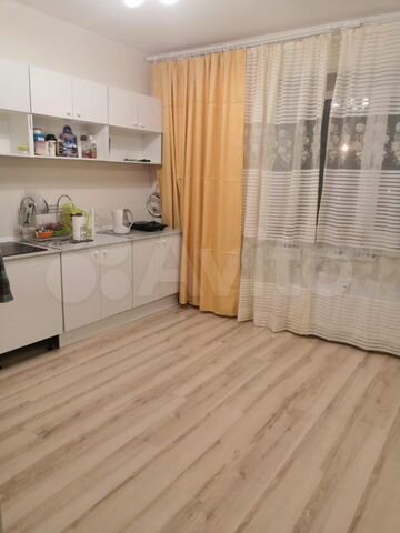 2-к. квартира, 60 м², 3/18 эт.