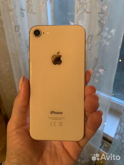 iPhone 8, 64 ГБ