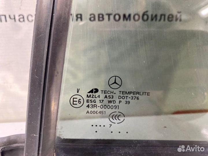 Форточка двери задняя левая Mercedes-Benz Gl-Class