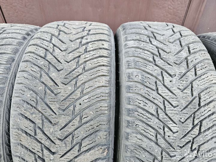 Nokian Tyres Hakkapeliitta 8 235/45 R17