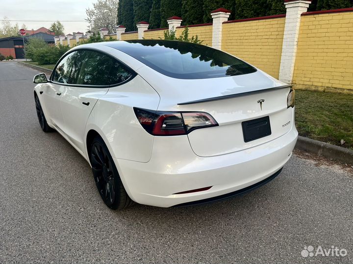 Tesla Model 3 462 AT, 2023, 2 700 км