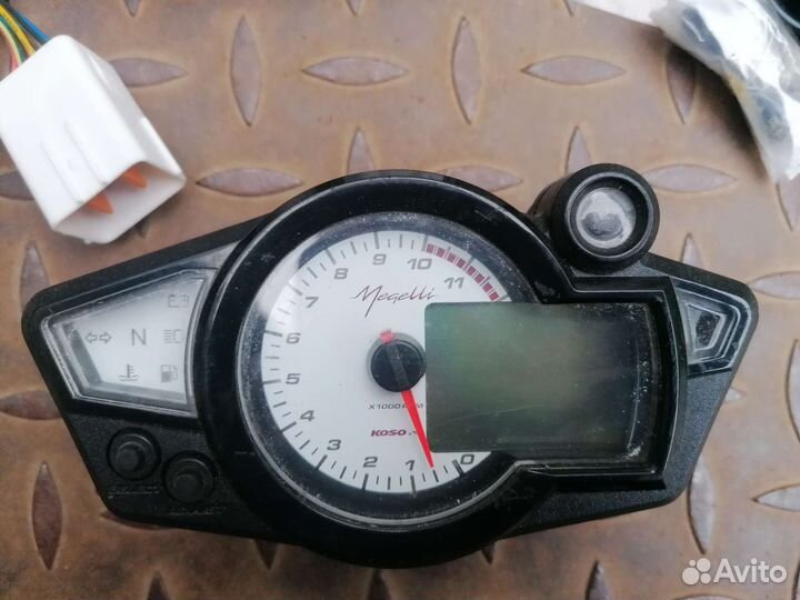 Приборная панель Megelli Koso