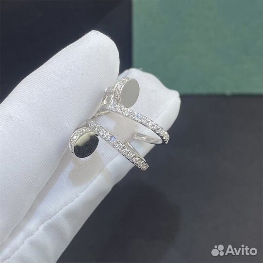 Серьги Cartier из золота с бриллиантами 0,61ct