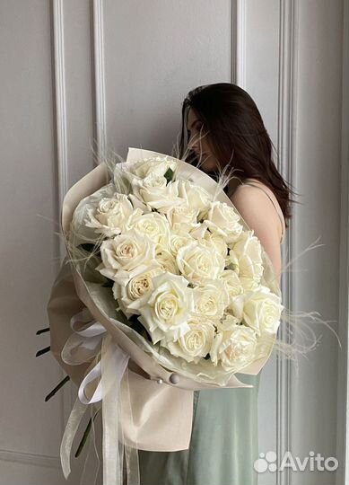 Авторский букет из роз. Доставка в аквабоксе