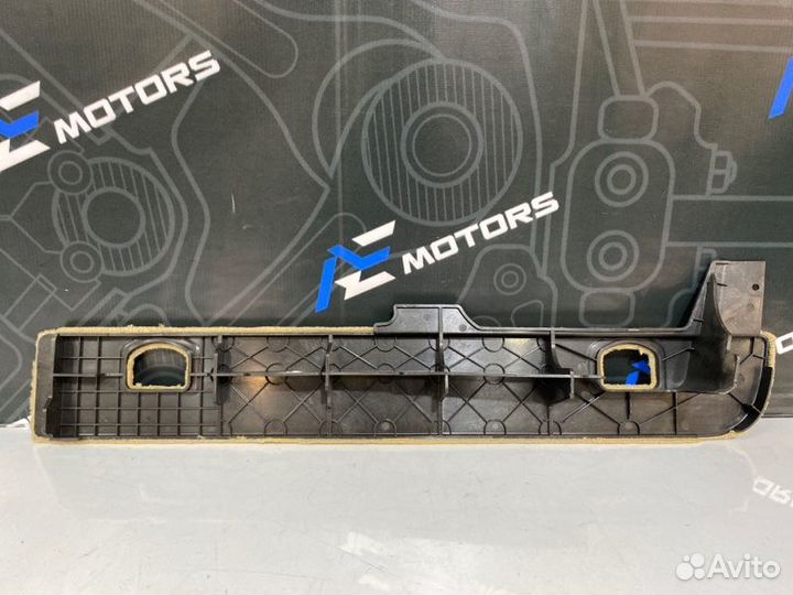 Ковер багажника правый Volkswagen Touareg 7L AXQ/4