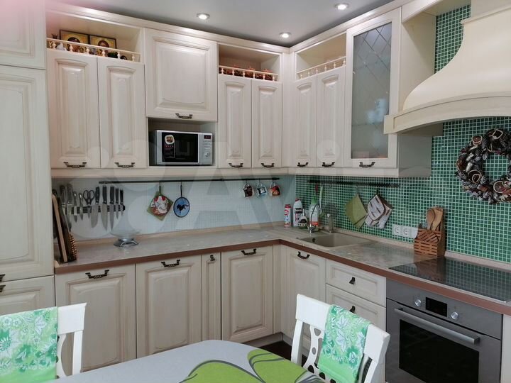 4-к. квартира, 103 м², 6/9 эт.