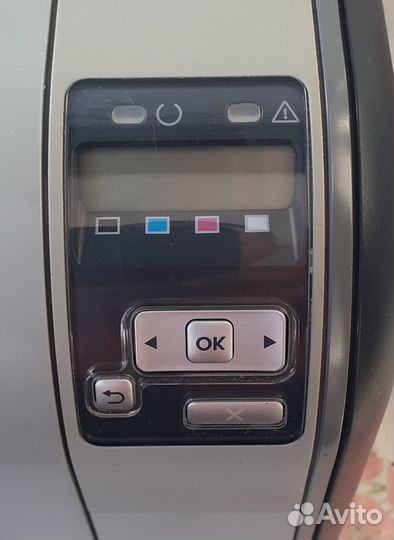 Цветной лазерный принтер HP LaserJet CP1515n