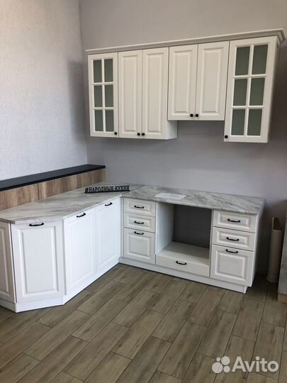 Угловая кухня 1.8х2.0