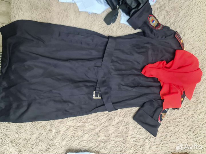 Продаю женскую форму полиция