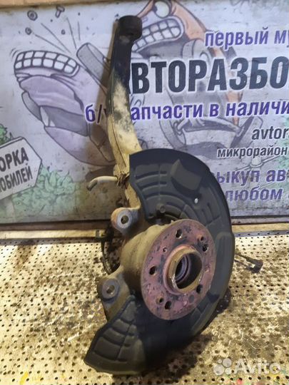 Кулак поворотный передний правый Mercedes-Benz M-к