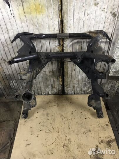 Балка переднего моста подрамник bmw x5 e53