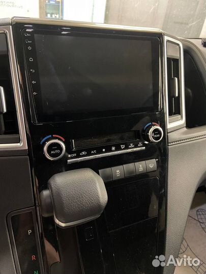 Магнитола Toyota Hiace H300 Teyes CC2L plus