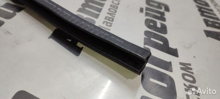 Уплотнение двери переднее левое Audi A7 4G CGW