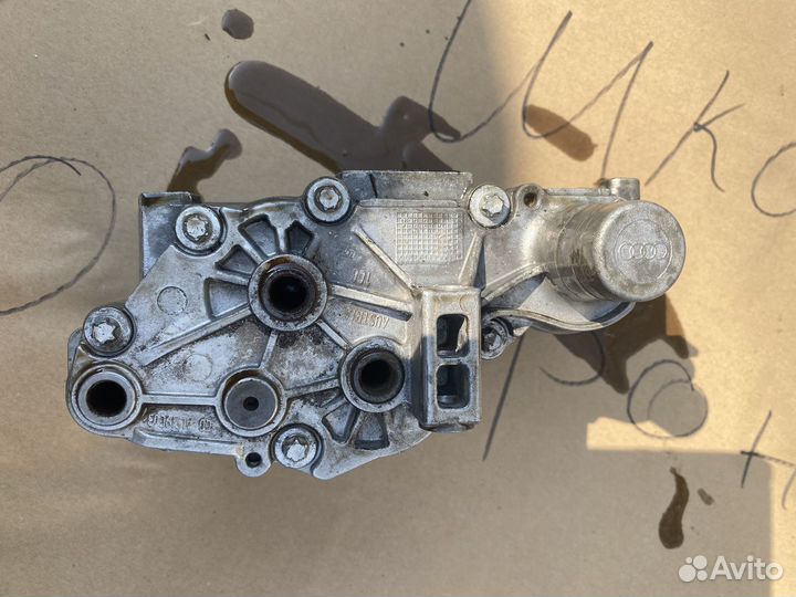 Насос масляный audi Q7 4L BAR 4.2