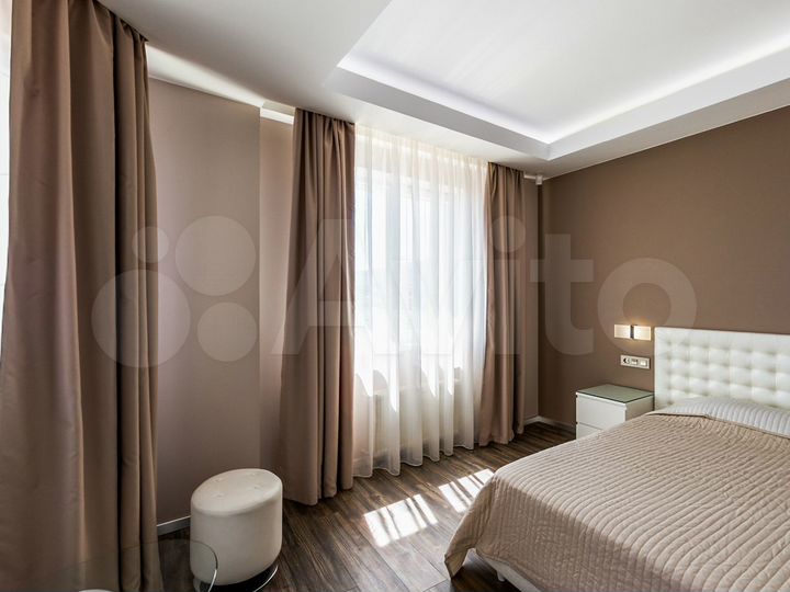 Дом 280 м² на участке 2 сот.