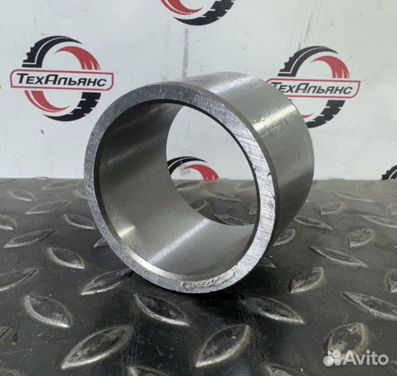 Втулка 8P-0420