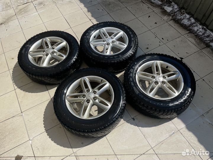 Комплект колес на SsangYong Actyon R16