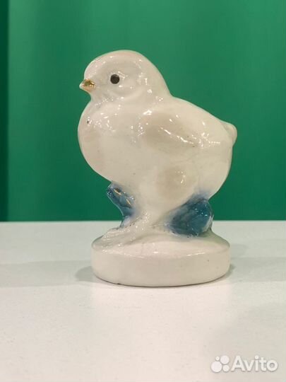Статуэтка цыпленок