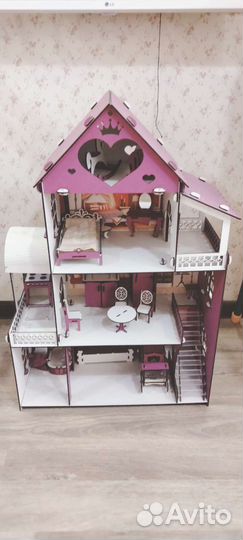 Домик кукольный с мебелью