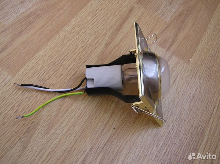 Светильники встраиваемые Feron